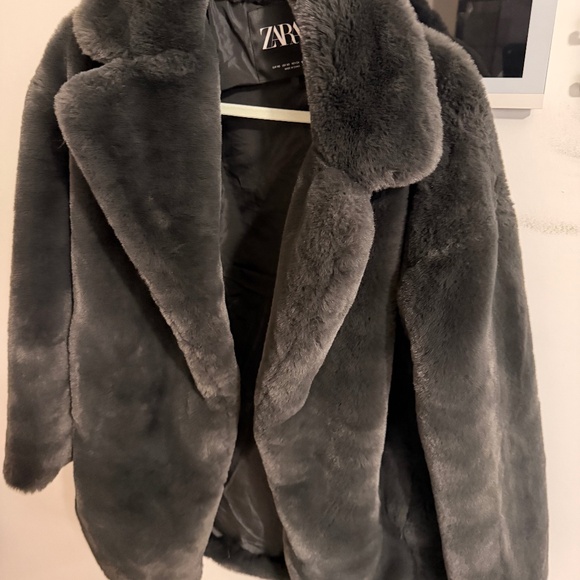 Zara Teddy Coat - Picture 1 of 3